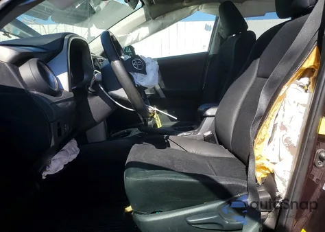 2018 Toyota Rav4 Le из США, поврежденный, VIN 2T3ZFREV3JW452200